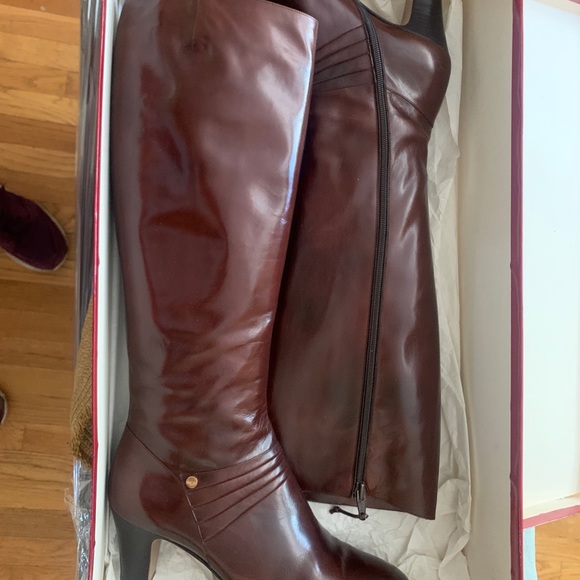 NWT Vintage Ferragamo Boots - Picture 3 of 3